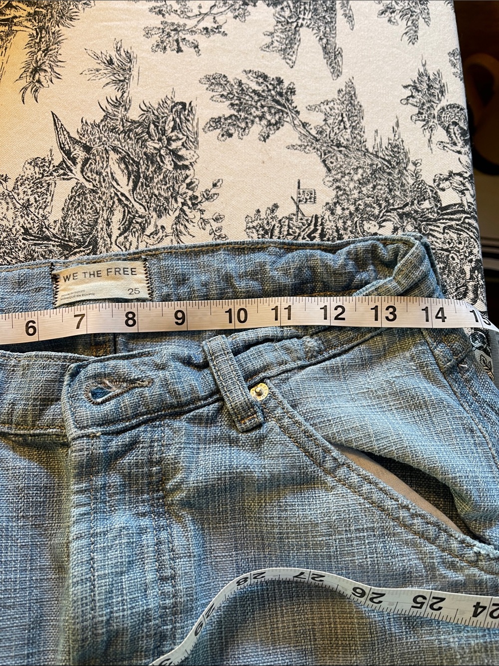 We the Free HIGHLAND low rise twisted bowed jeans size 25 new without tags. - Picture 10 of 10